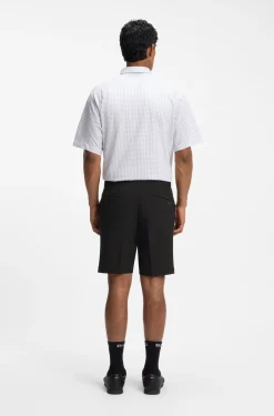 Slim-Fit Shorts aus wasserabweisendem Stretch-Gewebe
