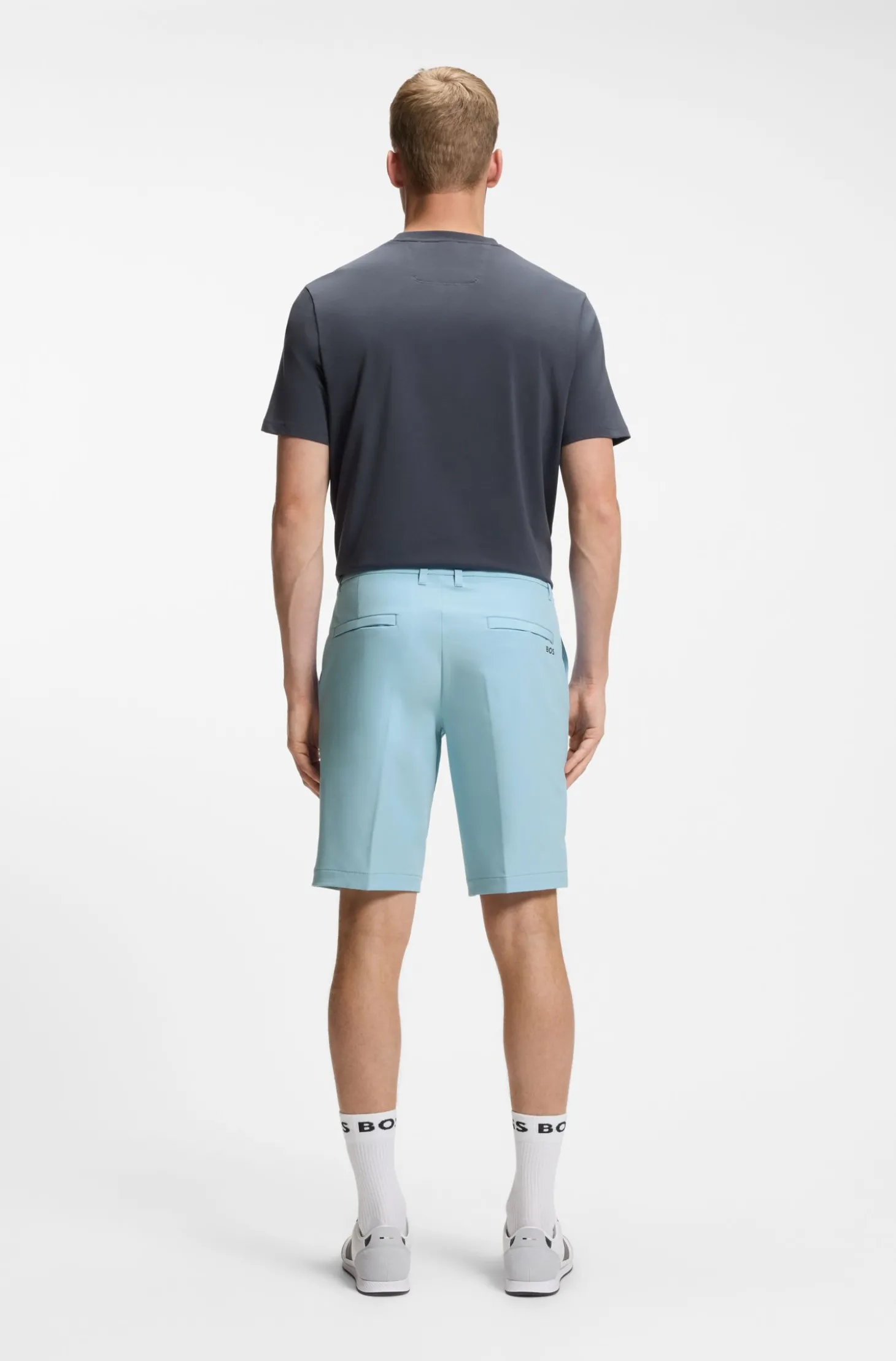 Slim-Fit Shorts aus wasserabweisendem Stretch-Gewebe