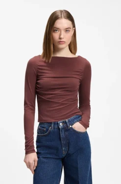 Slim-Fit Top aus Cupro mit modernem U-Boot-Ausschnitt