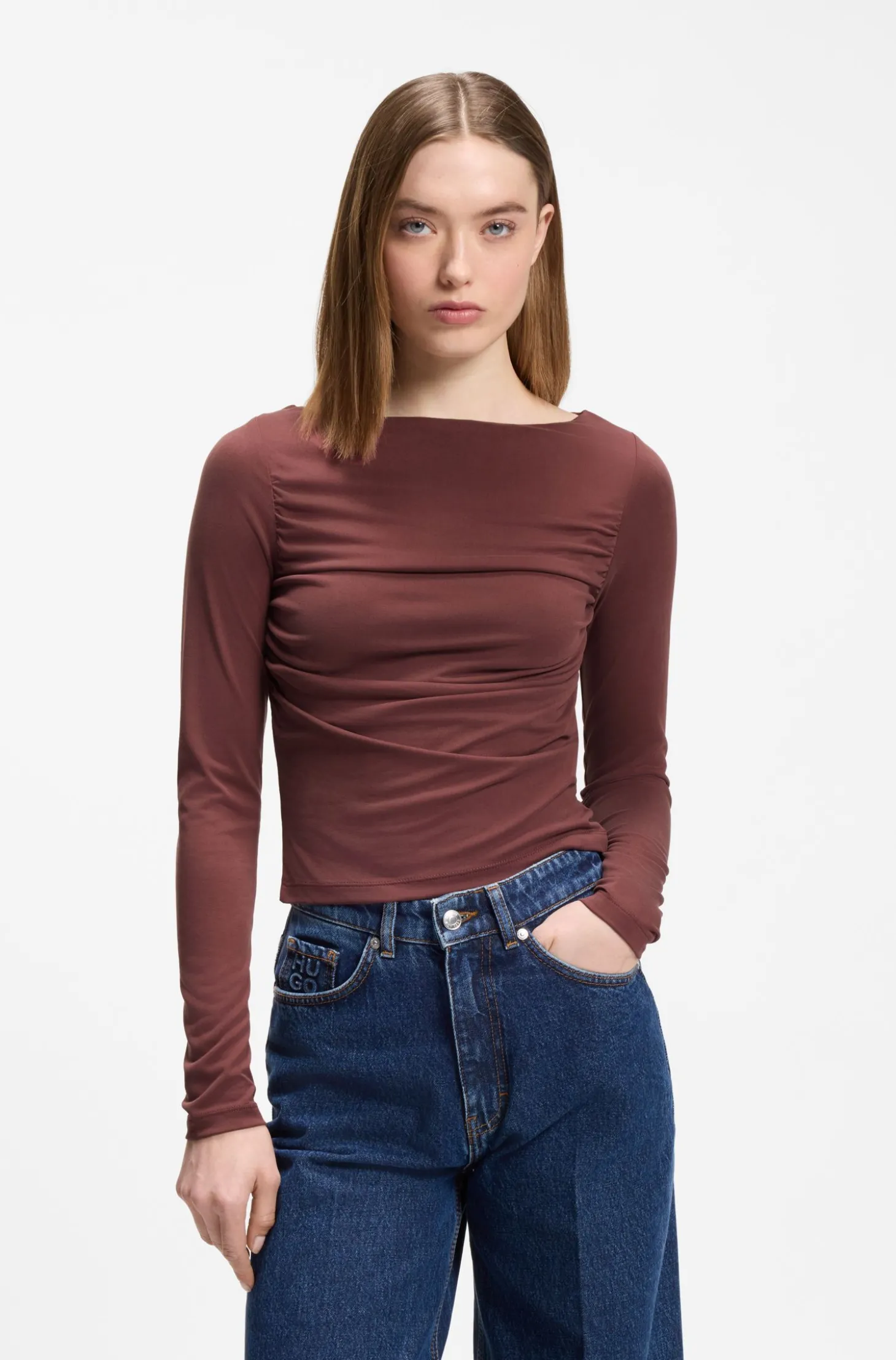 Slim-Fit Top aus Cupro mit modernem U-Boot-Ausschnitt