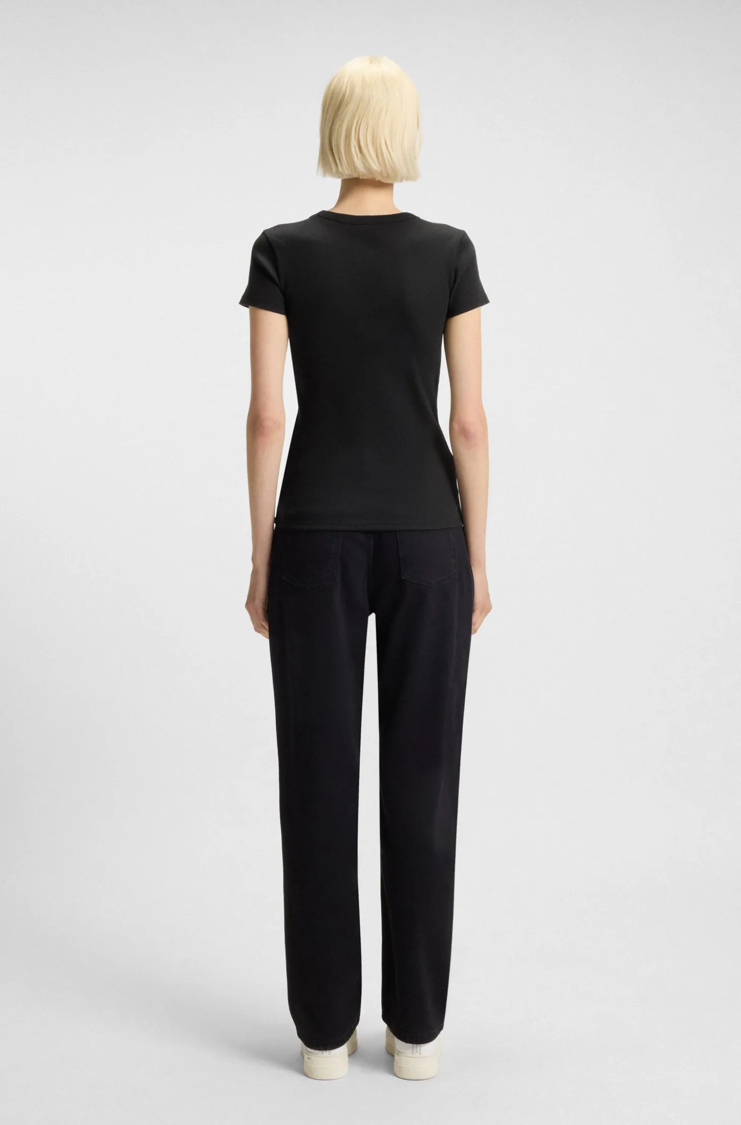 Slim-Fit T-Shirt aus gerippter Stretch-Baumwolle mit Logo