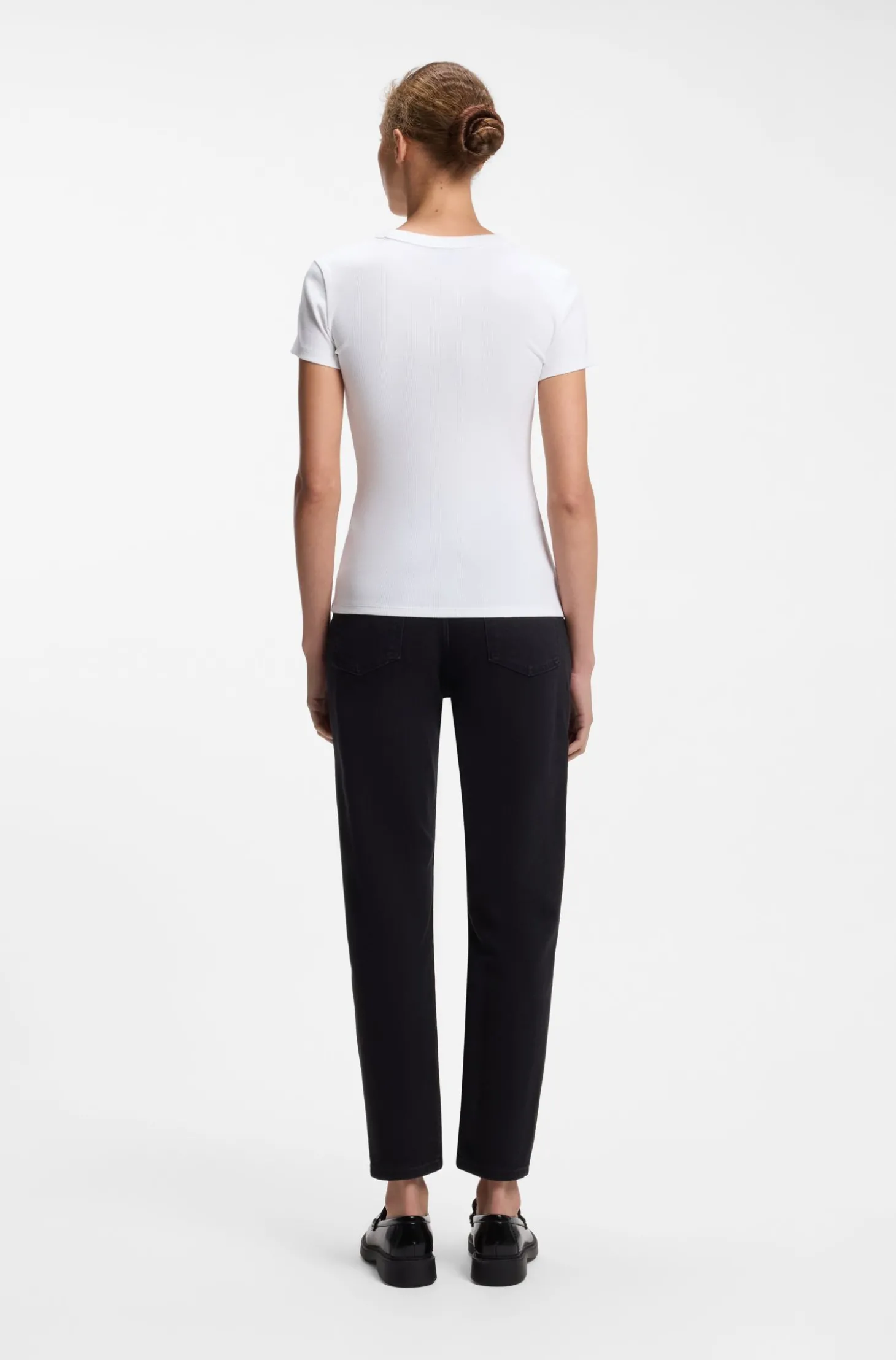 Slim-Fit T-Shirt aus gerippter Stretch-Baumwolle mit Logo