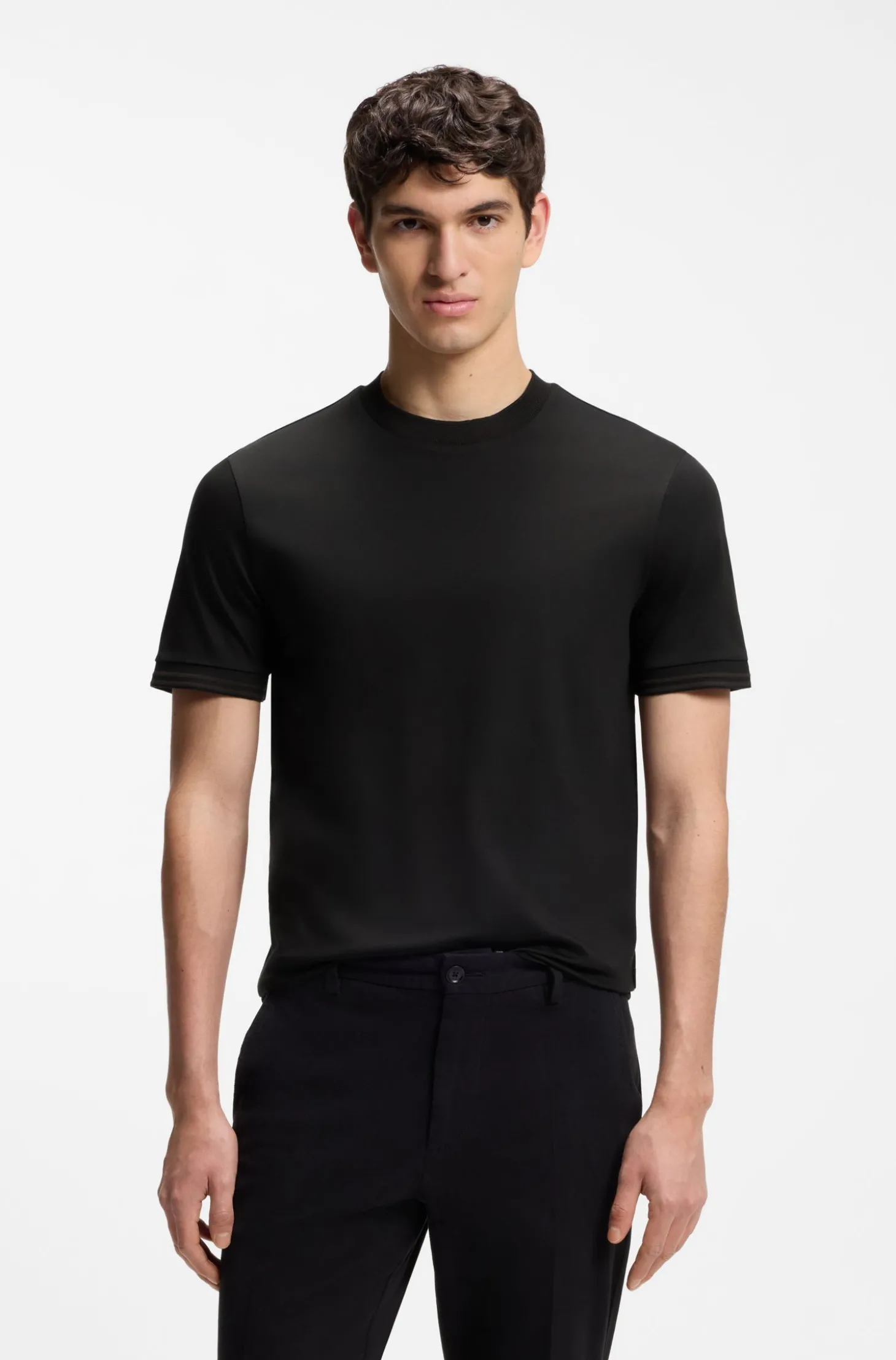 Slim-Fit T-Shirt aus merzerisierter Baumwolle mit Kontrast-Tipping