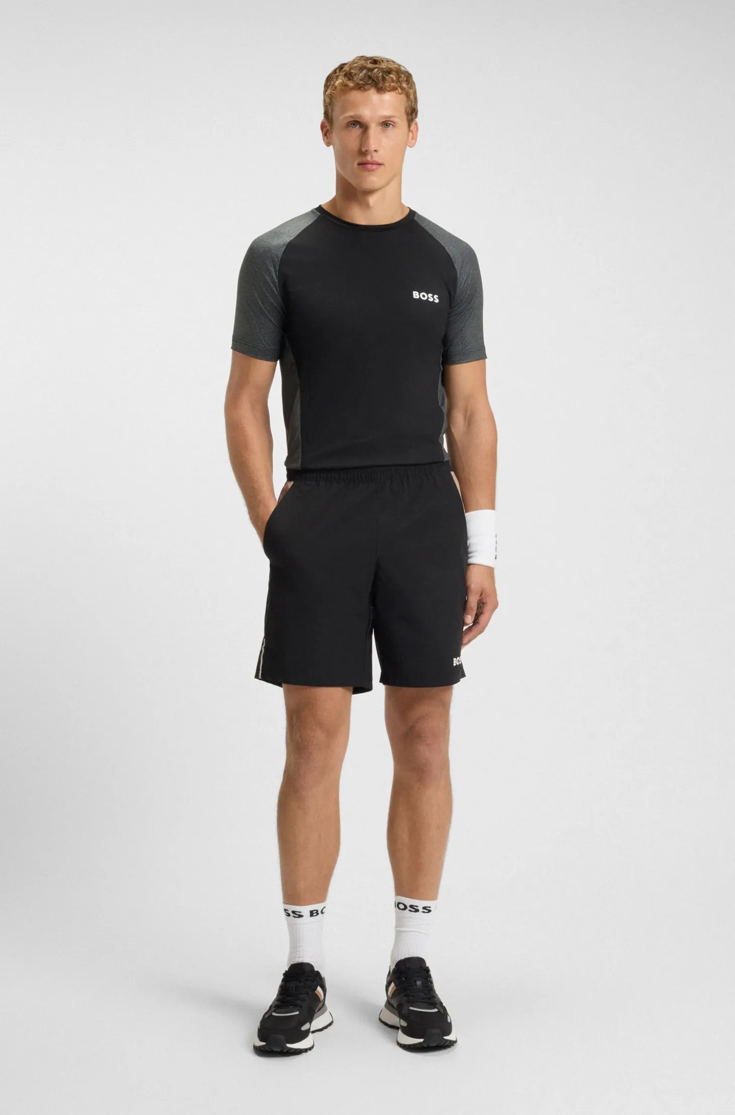 Slim-Fit T-Shirt aus Mesh-Jersey mit kontrastfarbenen Einsätzen