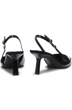 Slingbacks aus Brush-Off-Leder