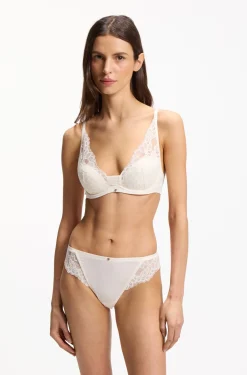 Slip aus Spitze mit plissierten Mesh-Details