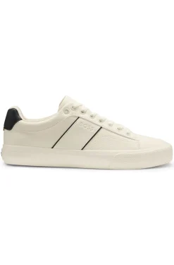 Sneakers aus Kunstleder mit unifarbenen und genarbten Strukturen