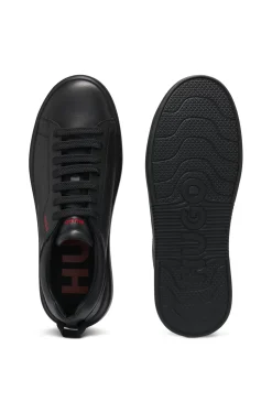 Sneakers aus Leder mit Cupsohle und roten Logo-Details