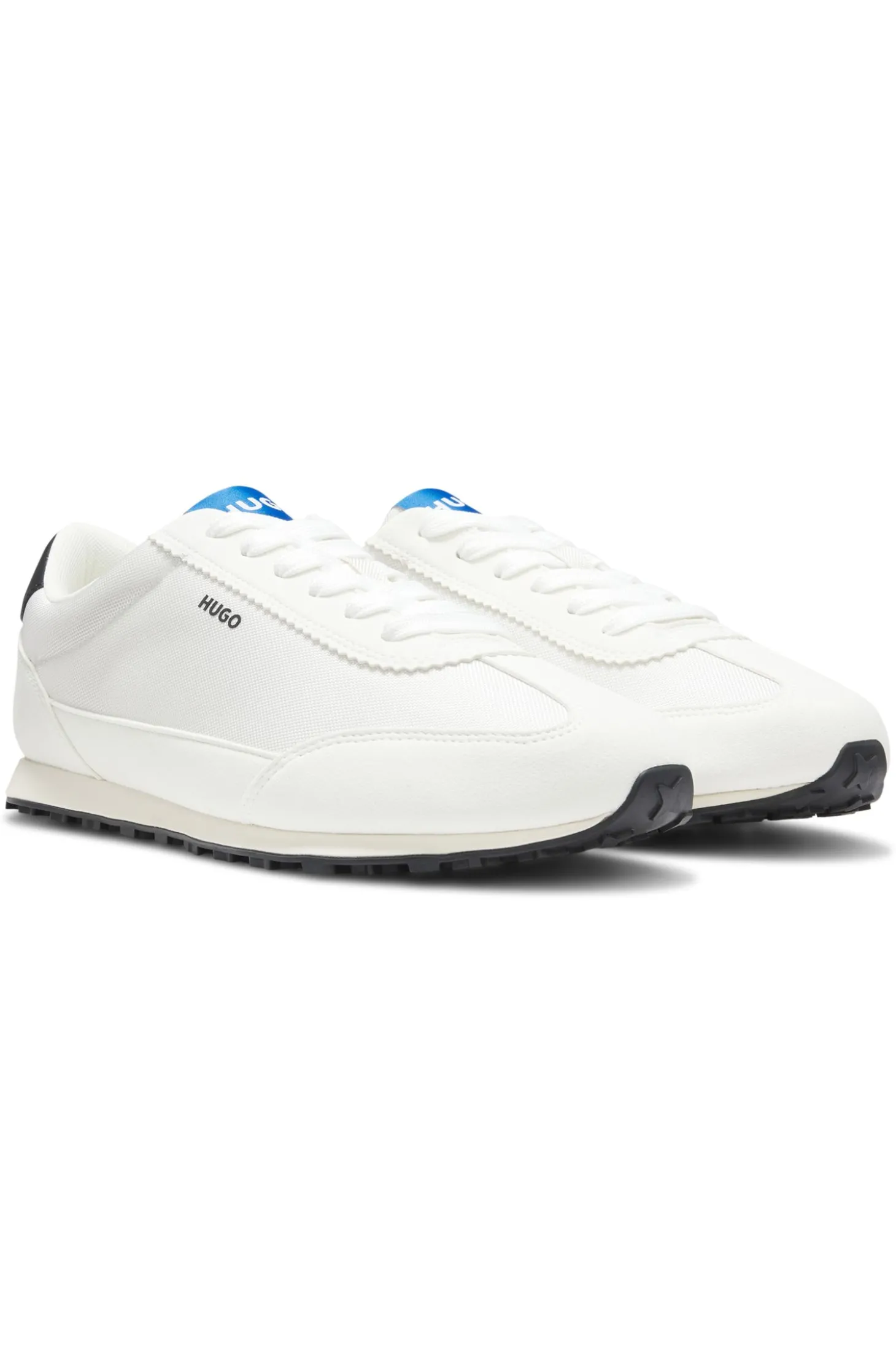 Sneakers aus strukturiertem Gewebe mit Stern-Detail