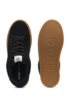 Sneakers aus Veloursleder mit gepolsterter Lasche