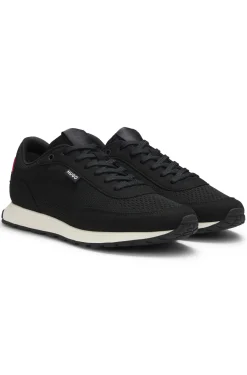 Sneakers mit Strick-Obermaterial und Logo-Fähnchen