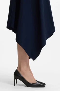 Spitze Pumps aus Leder