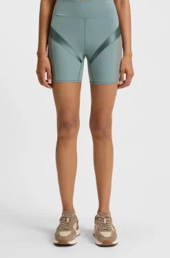 Sportive Cycling-Shorts mit hohem Bund und Mesh-Einsätzen