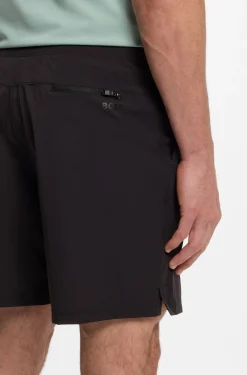Sportive Shorts mit Vier-Wege-Stretch und wasserabweisendem Finish