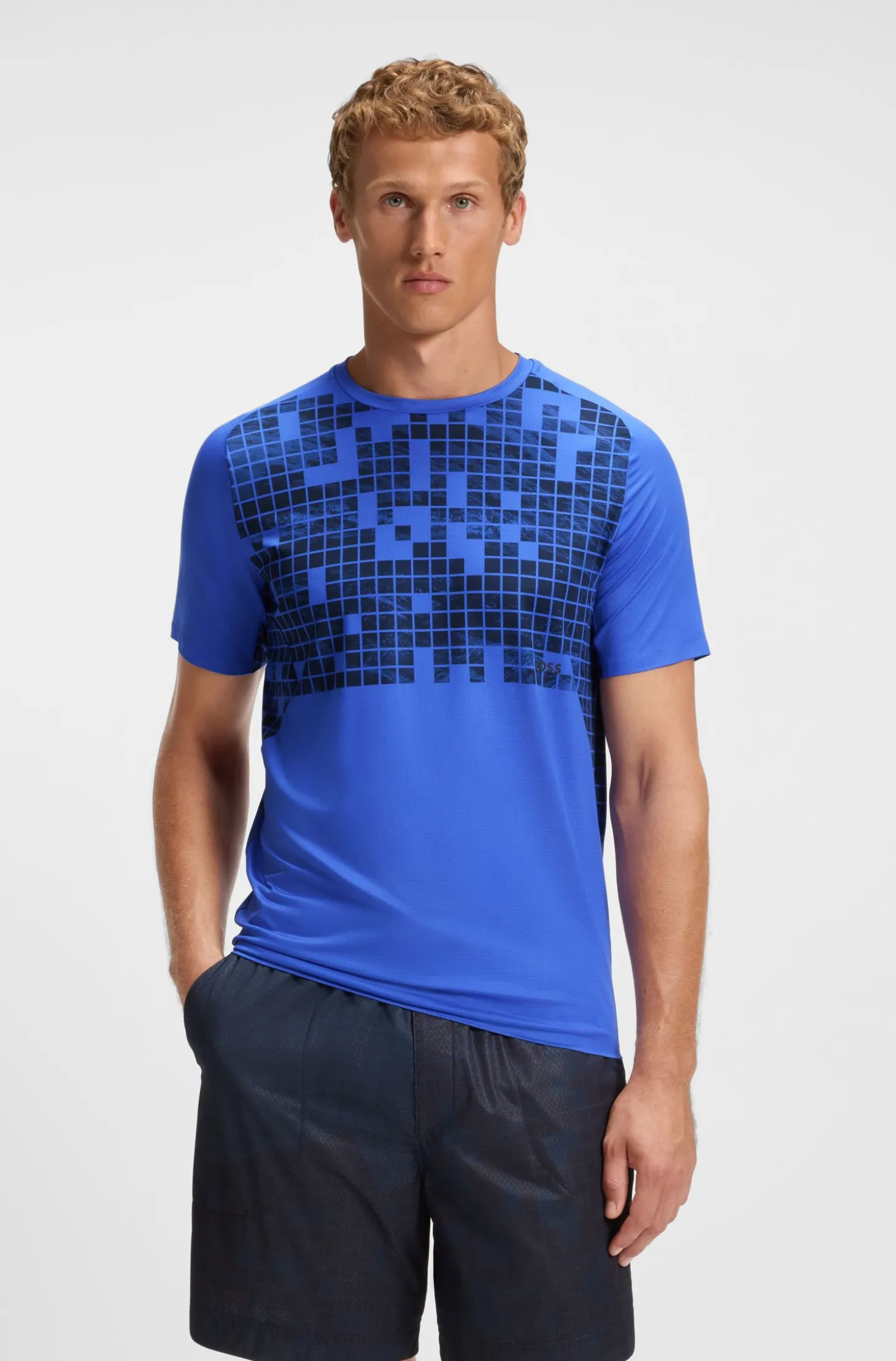 Sportives Slim-Fit T-Shirt aus bedrucktem Stretch-Mesh