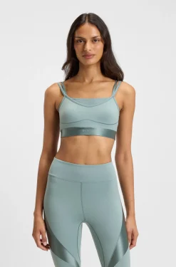 Sportives Top mit Mesh-Einsatz