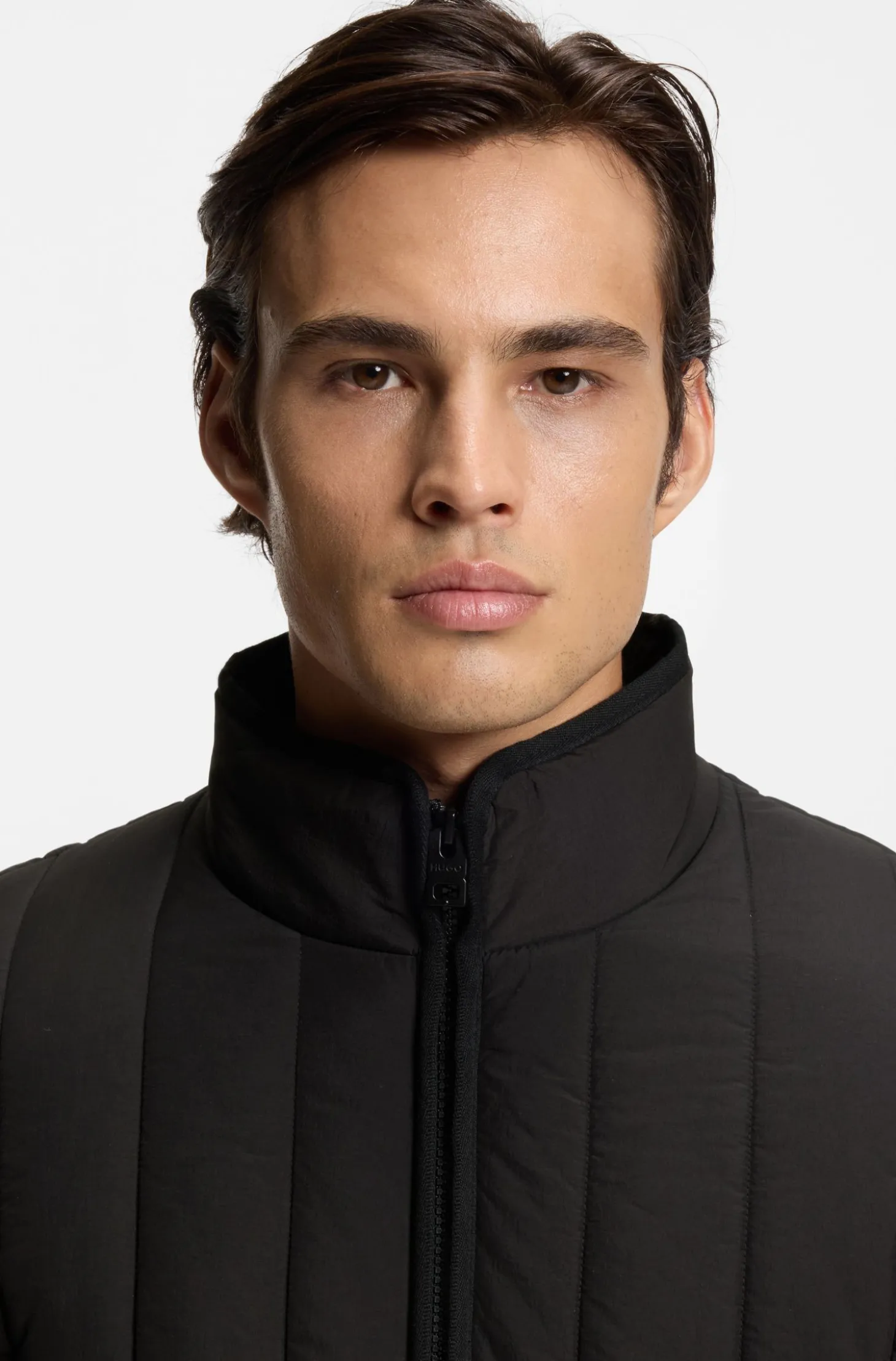 Steppjacke mit Logo-Detail