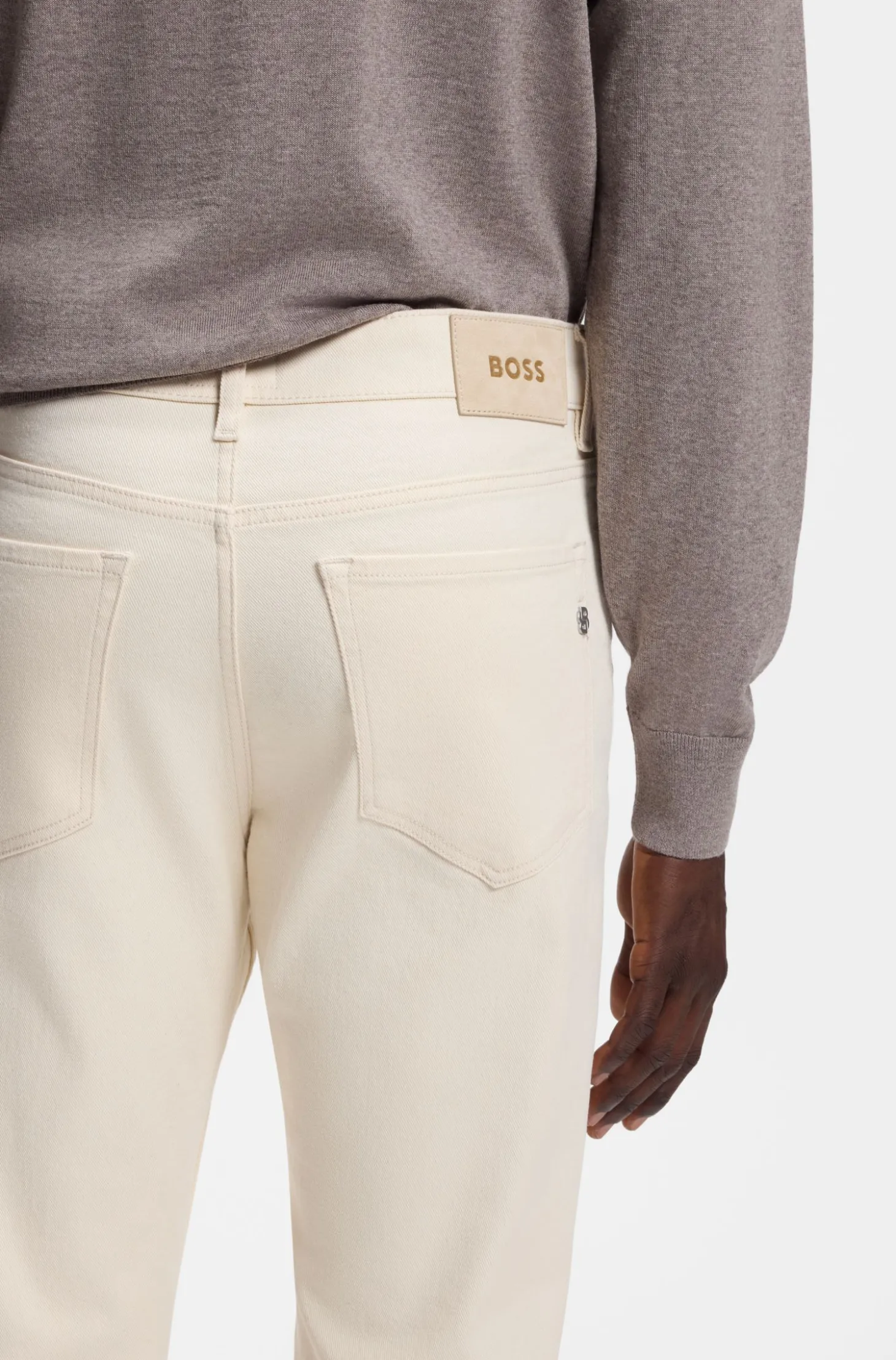 Straight-Fit Jeans aus italienischem Denim in Ecru