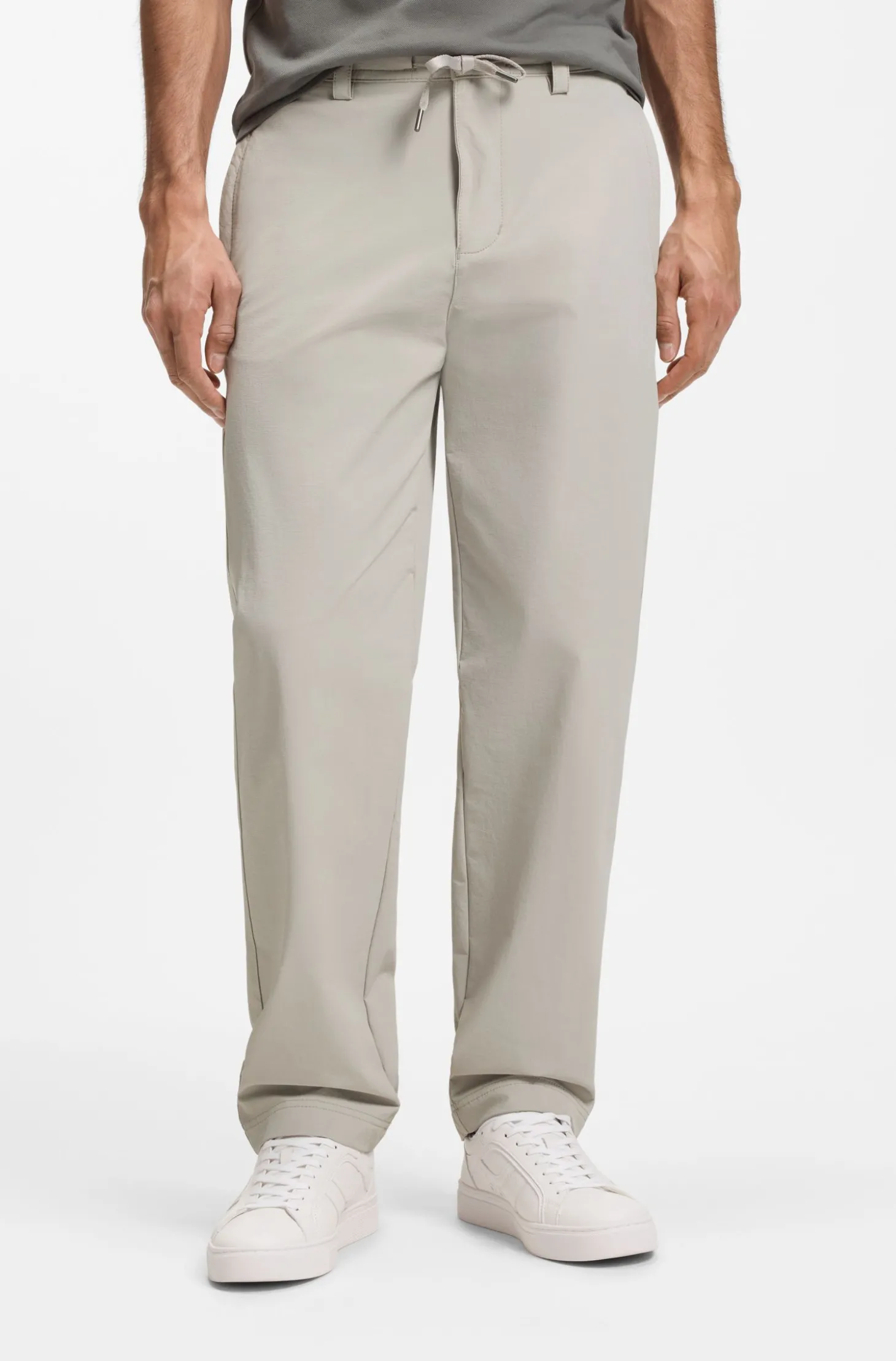 Straight-Tapered-Fit Chino aus Stretch-Gewebe