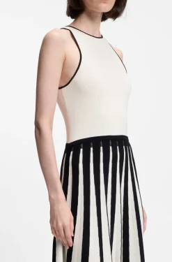 Strickkleid mit zweifarbigem Plissee-Rock