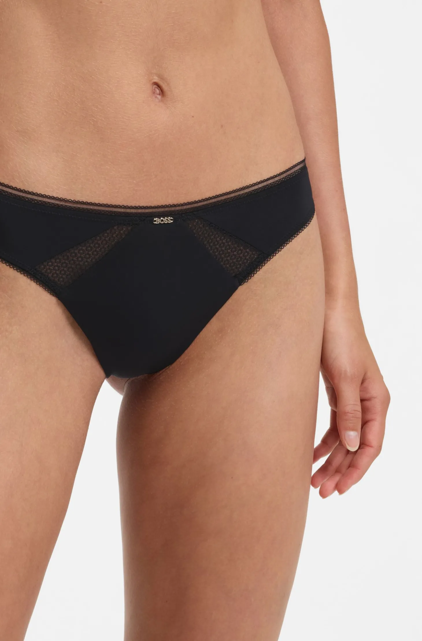 String aus Mikrofaser mit Einsätzen aus Spitze
