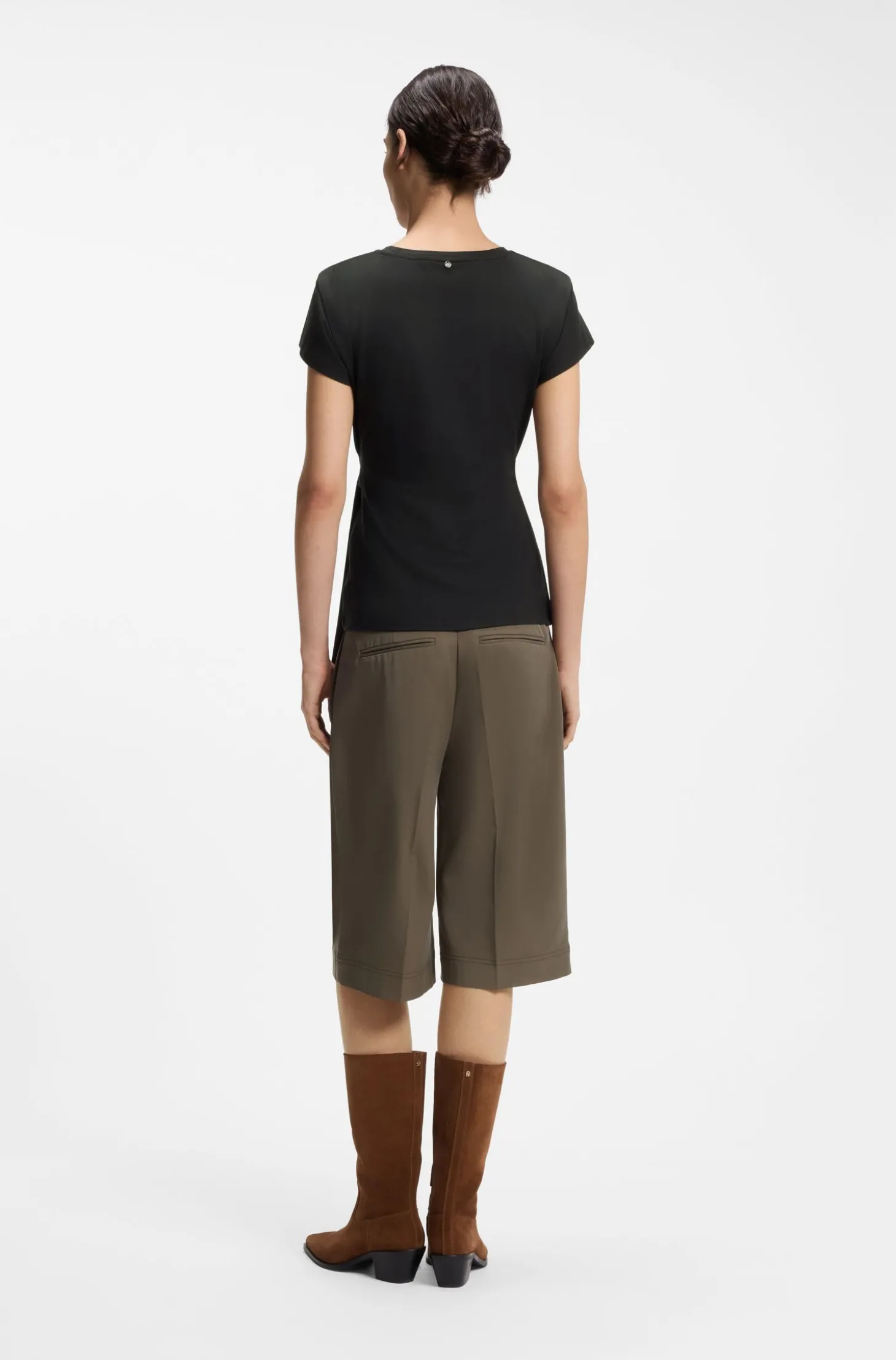 Tailliertes T-Shirt mit Knoten an der Taille