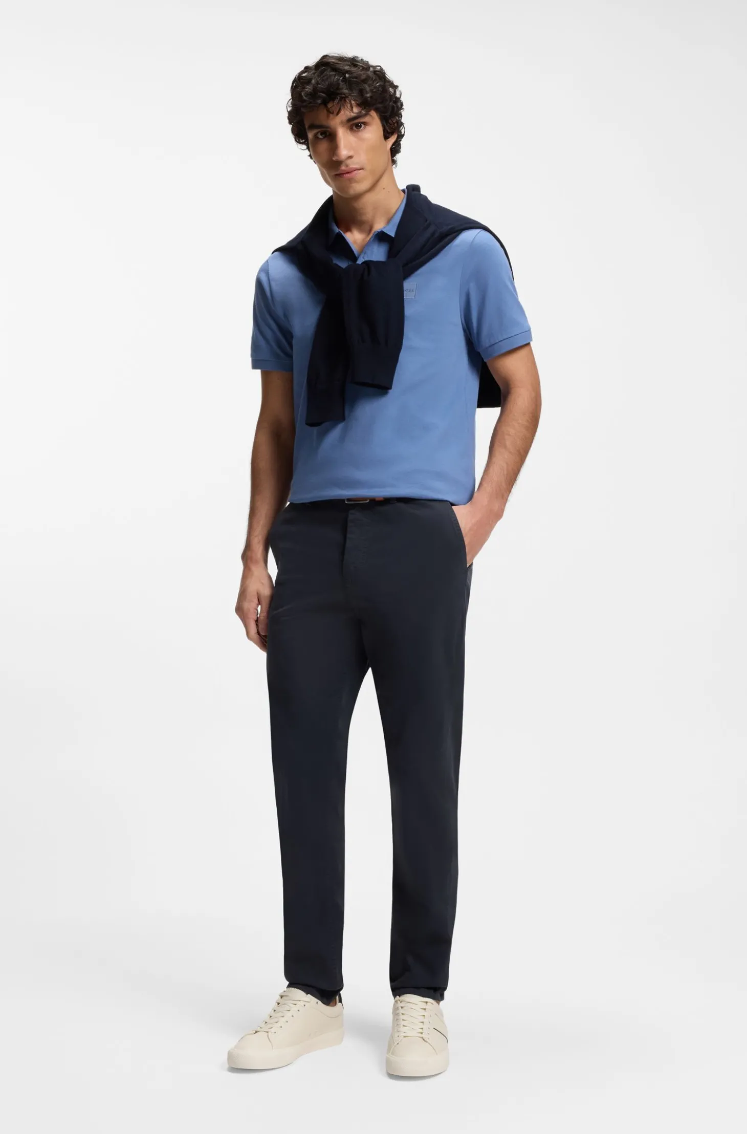 Tapered-Fit Hose aus Baumwoll-Satin mit Elasthan-Anteil