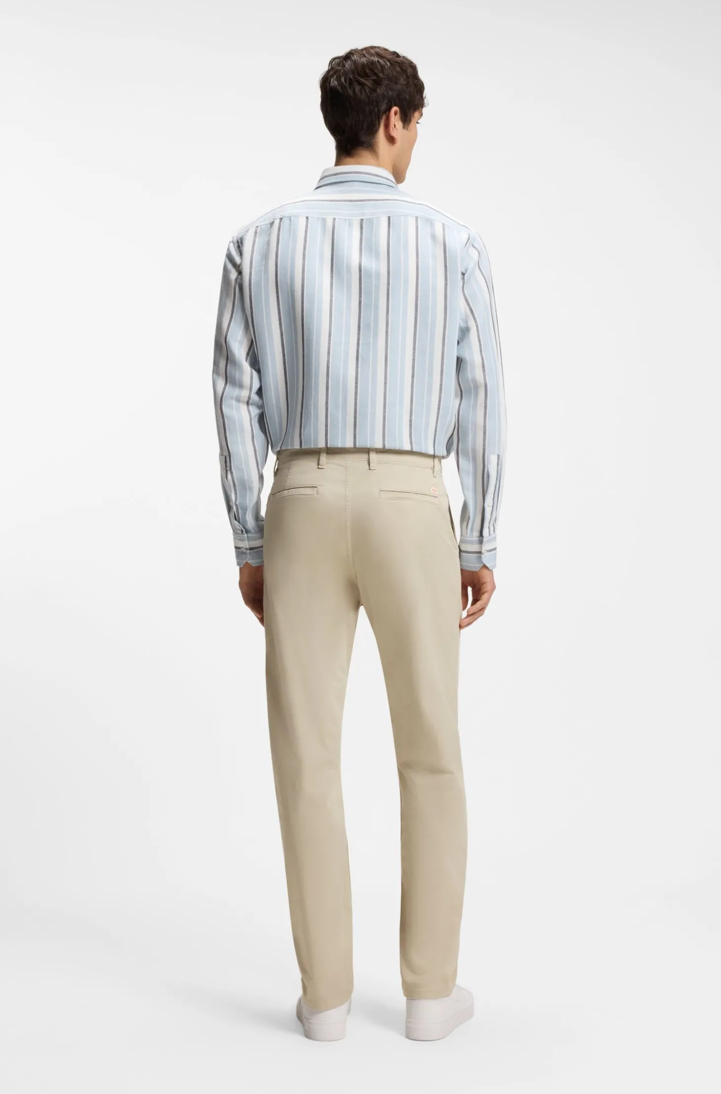 Tapered-Fit Hose aus Baumwoll-Satin mit Elasthan-Anteil
