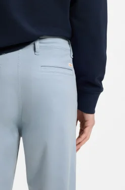 Tapered-Fit Hose aus Baumwoll-Satin mit Elasthan-Anteil