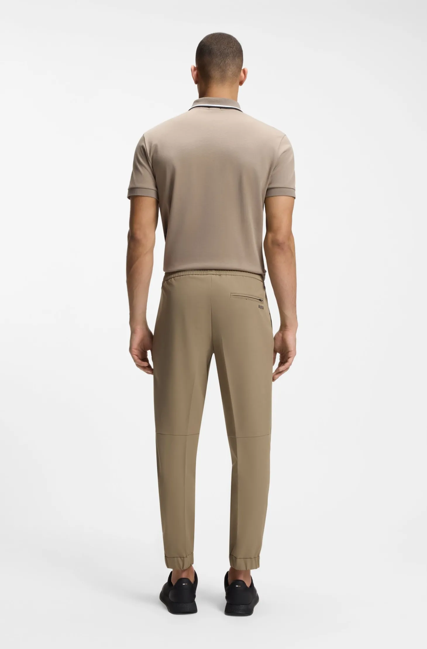 Tapered-Fit Hose aus wasserabweisendem Stretch-Gewebe