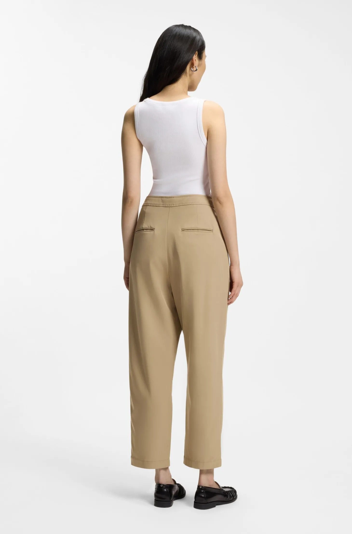 Tapered-Fit-Hose mit Vorderfalten
