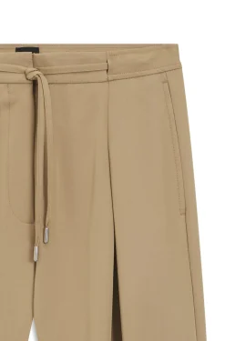 Tapered-Fit-Hose mit Vorderfalten