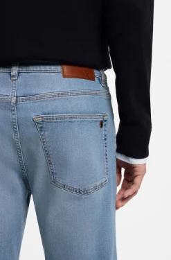 Tapered-Fit Jeans aus blauem Super-Stretch-Denim