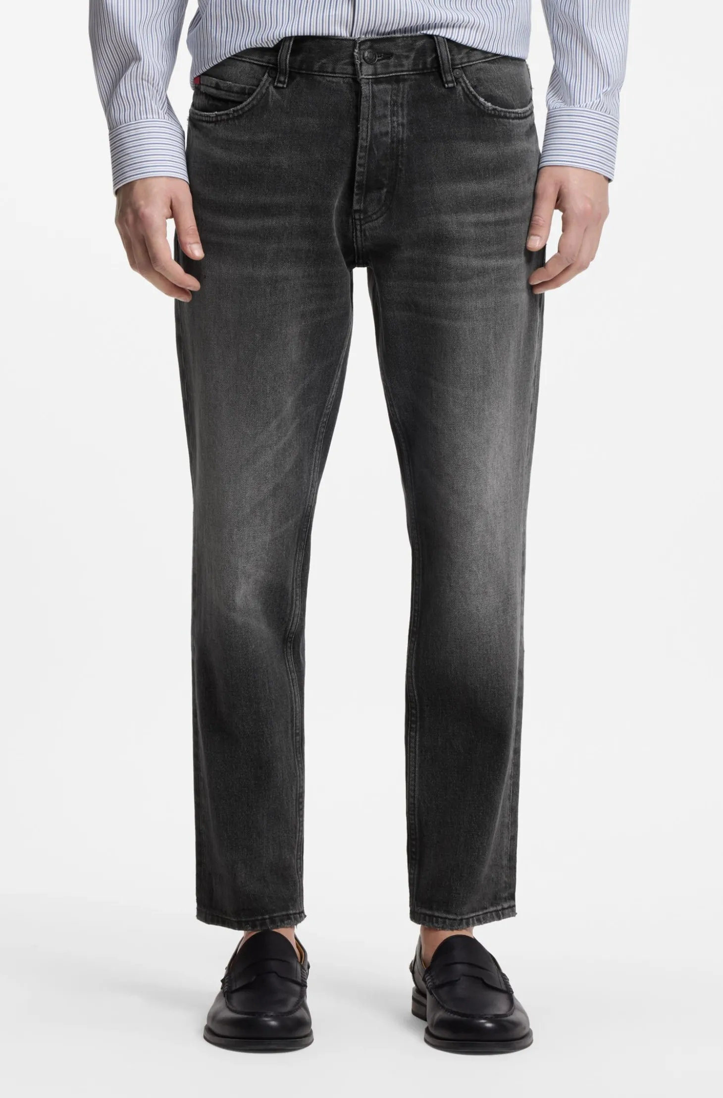 Tapered-Fit Jeans aus schwarzem Stretch-Denim