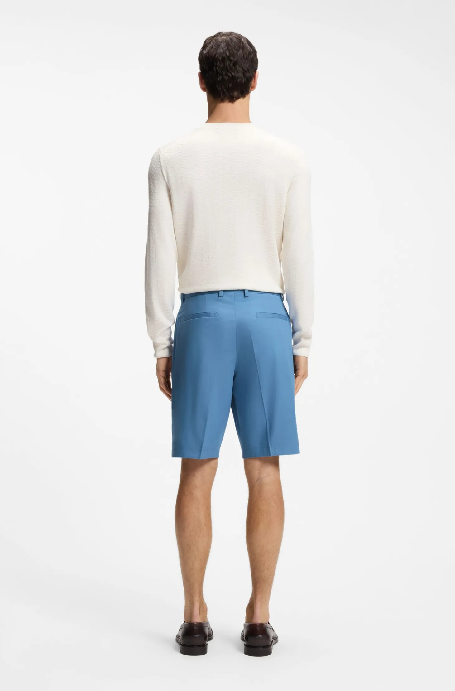 Tapered-Fit Shorts aus Baumwoll-Mix mit Seiden- und Elasthan-Anteil