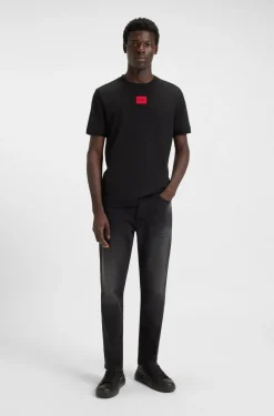 T-Shirt aus Baumwolle mit rotem gewebtem Logo-Label