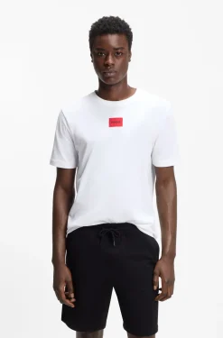 T-Shirt aus Baumwolle mit rotem gewebtem Logo-Label