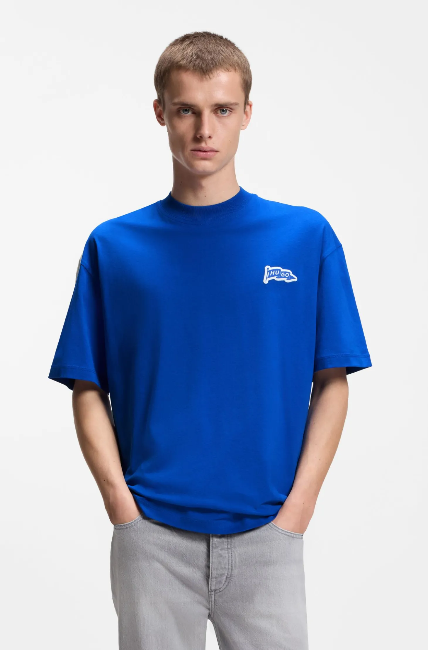 T-Shirt aus Baumwoll-Jersey mit Logo-Fähnchen