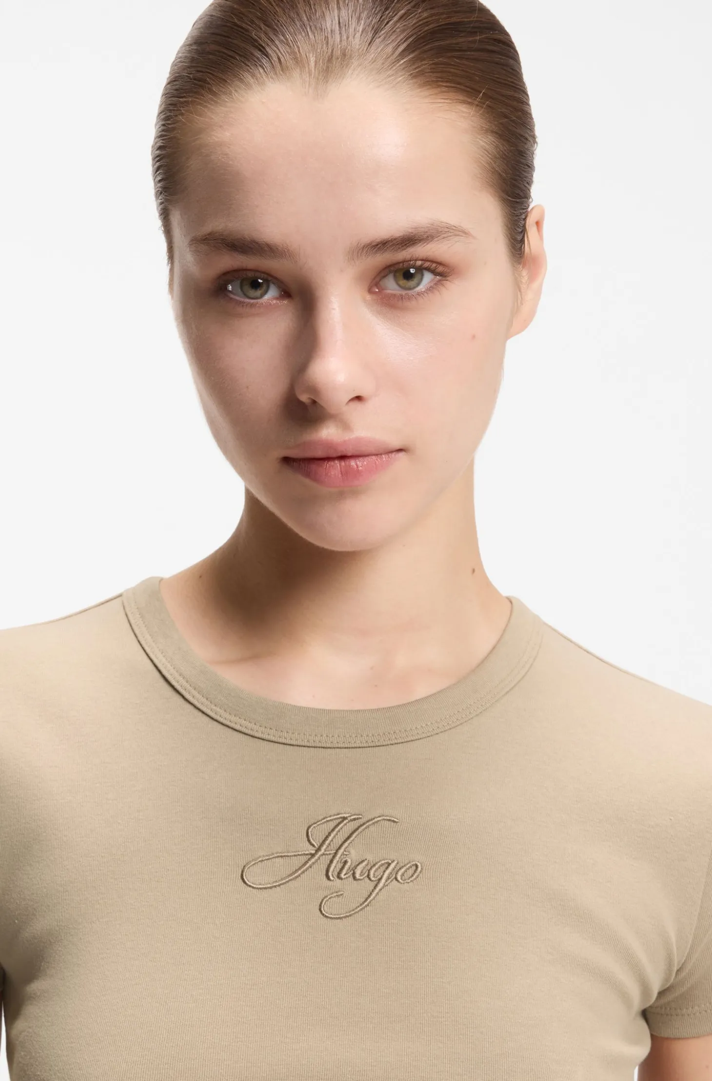 T-Shirt aus Baumwoll-Mix mit Logo-Stickerei