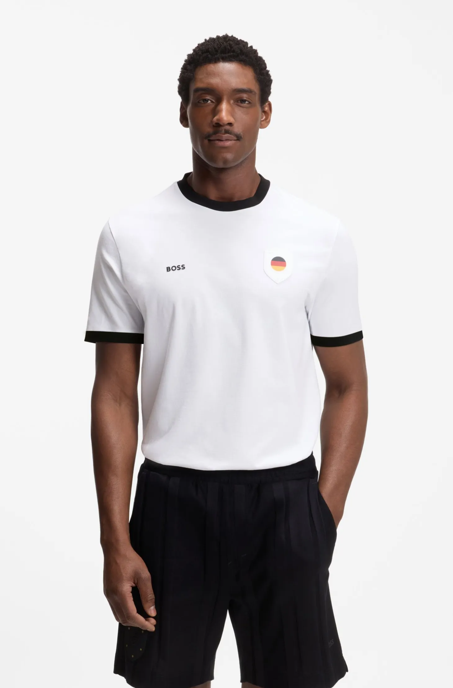 T-Shirt aus Stretch-Baumwolle mit Landesflagge und Logo