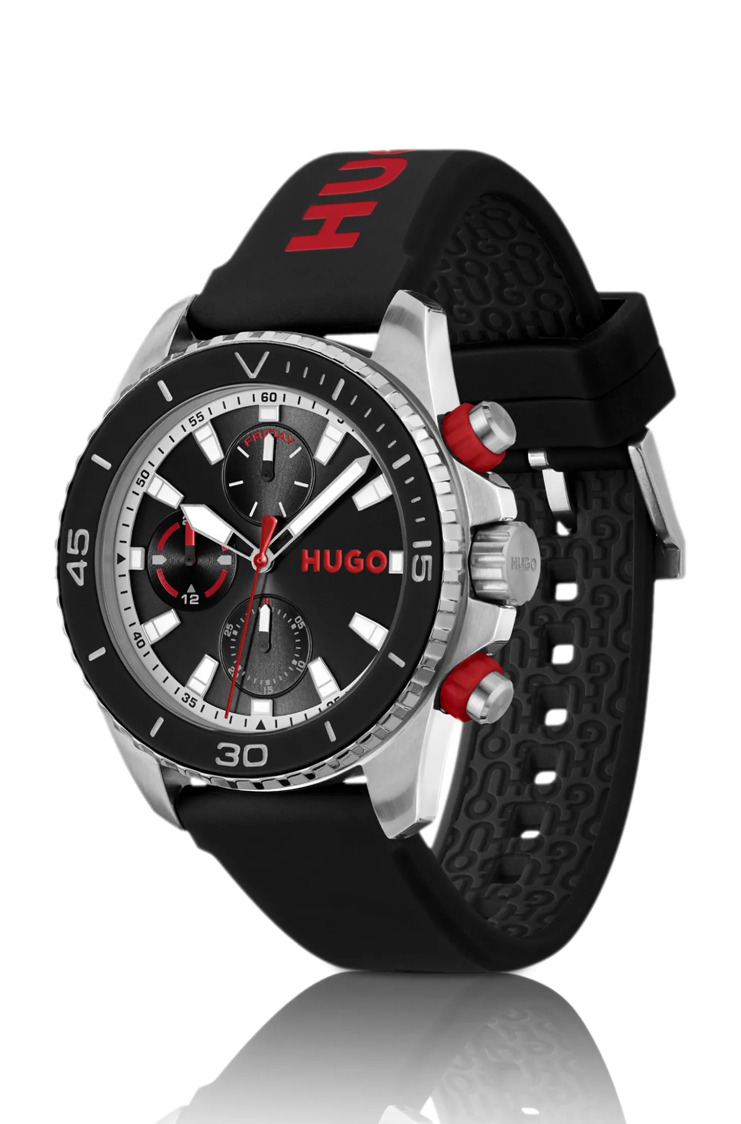 Uhr mit schwarzem Zifferblatt und Logo auf dem Silikonarmband