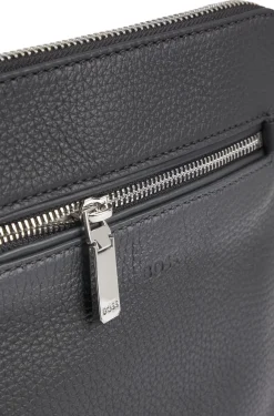 Umhängetasche aus italienischem Leder mit Logo-Prägung