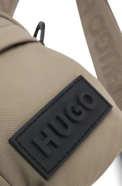 Umhängetasche mit 3D-Logo-Aufnäher aus Gummi