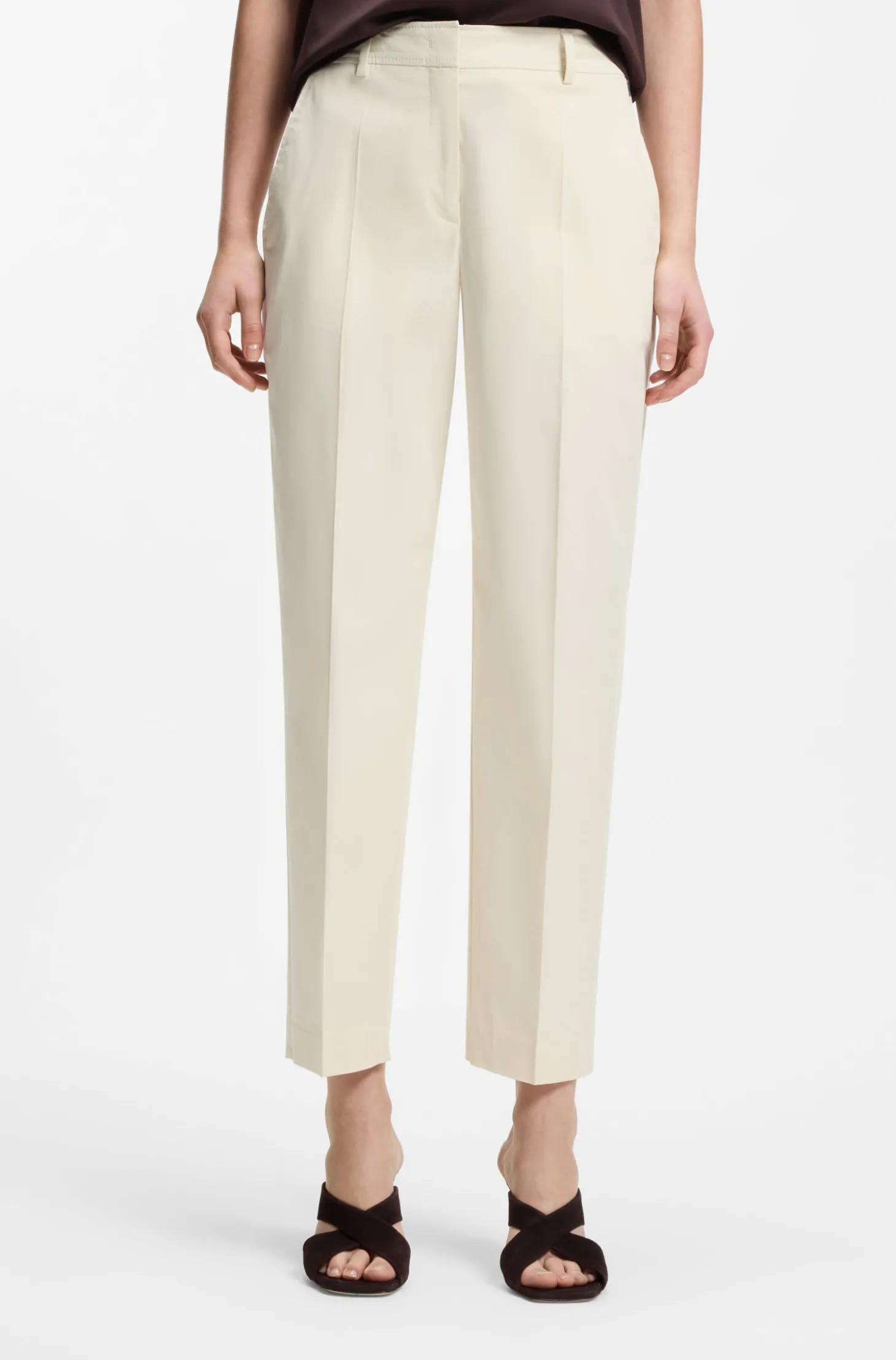 Verkürzte Tapered-Fit Hose aus elastischer Baumwolle