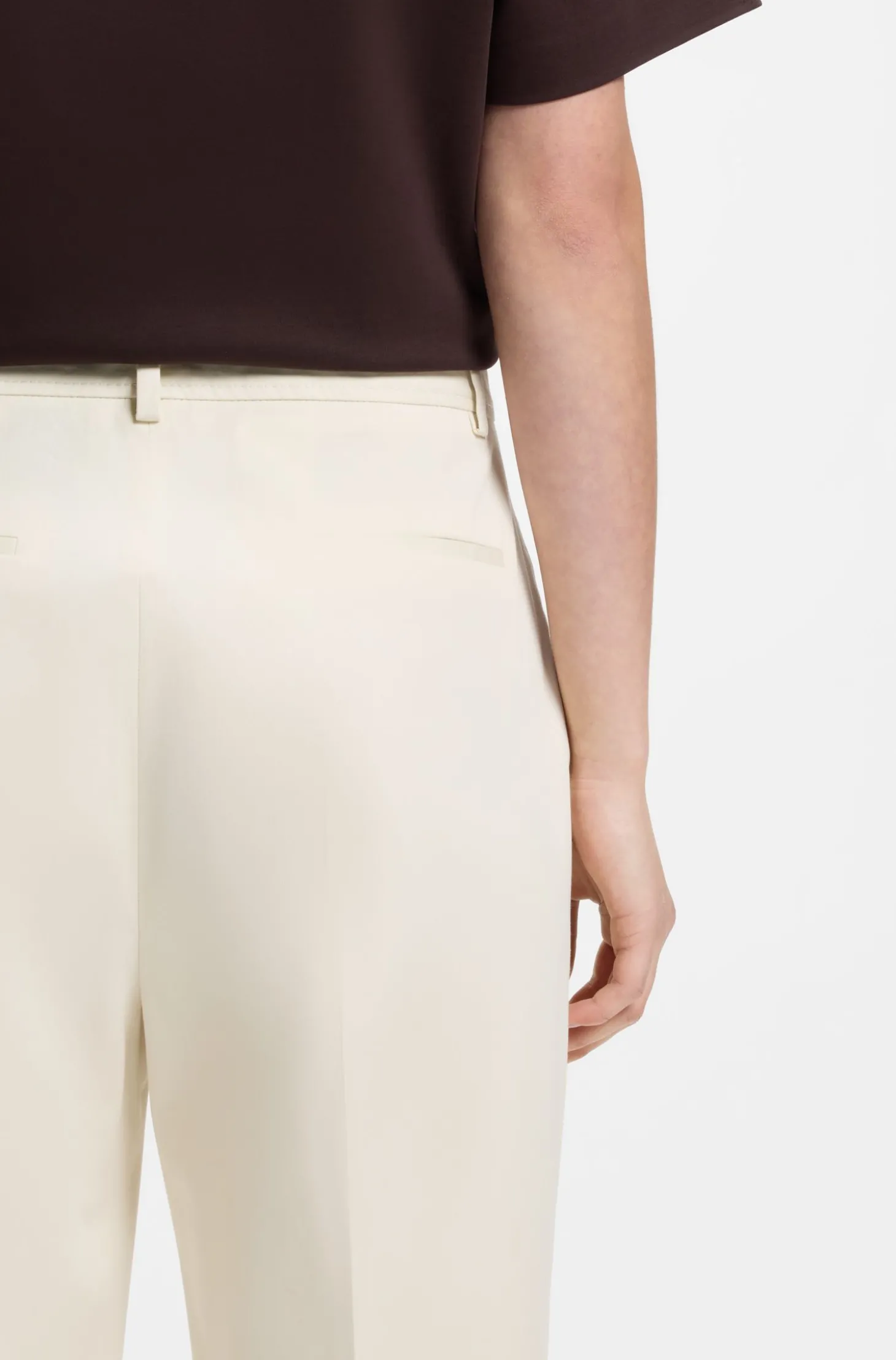 Verkürzte Tapered-Fit Hose aus elastischer Baumwolle