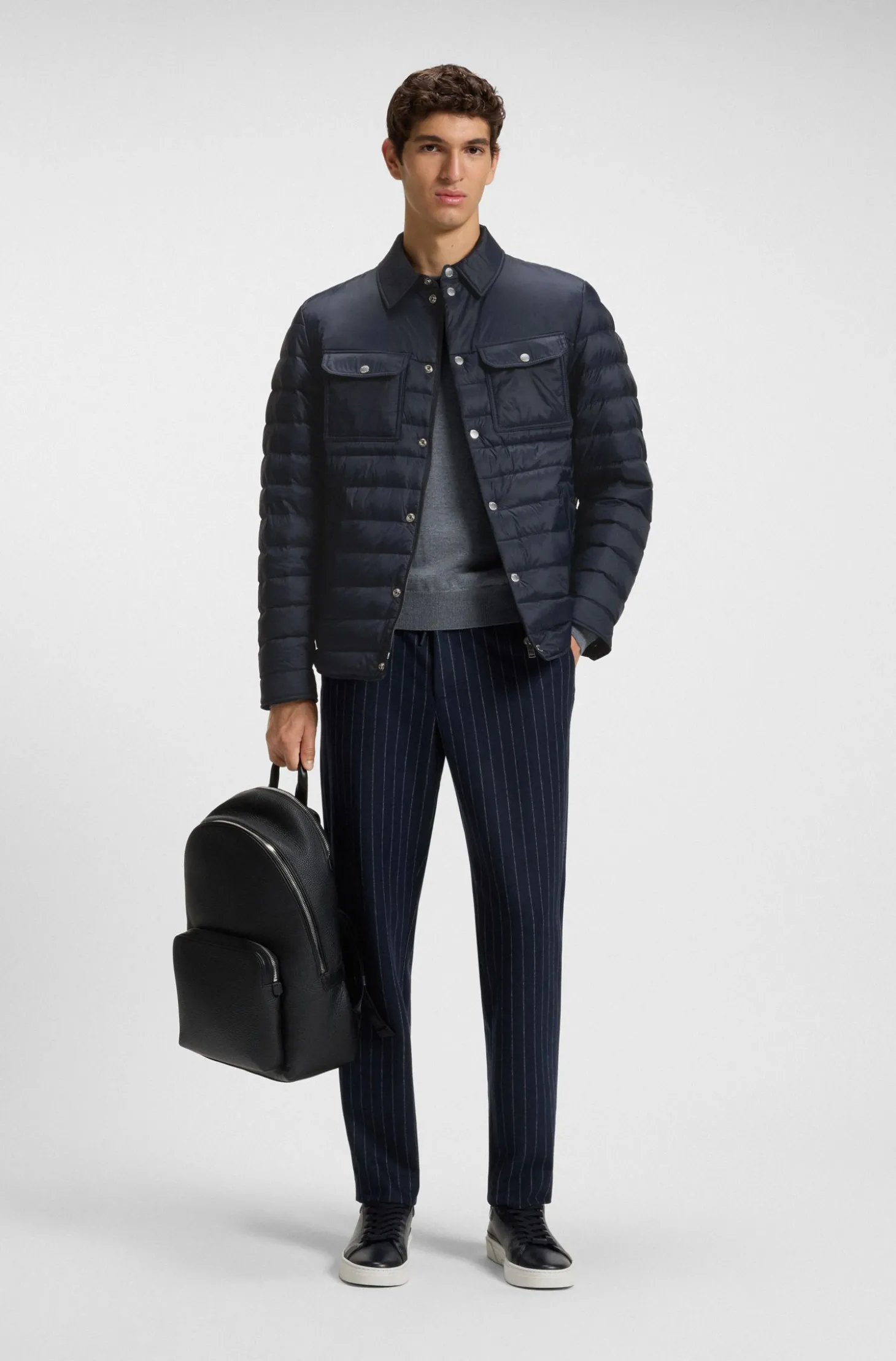 Wasserabweisende Daunenjacke mit Brusttaschen