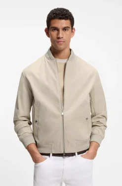 Wasserabweisende Jacke