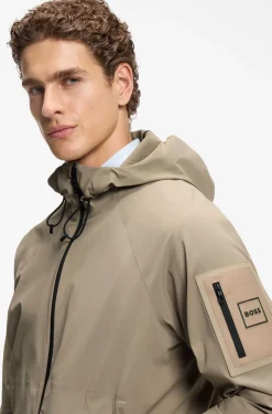 Wasserabweisende Jacke mit filigraner Waffelstruktur