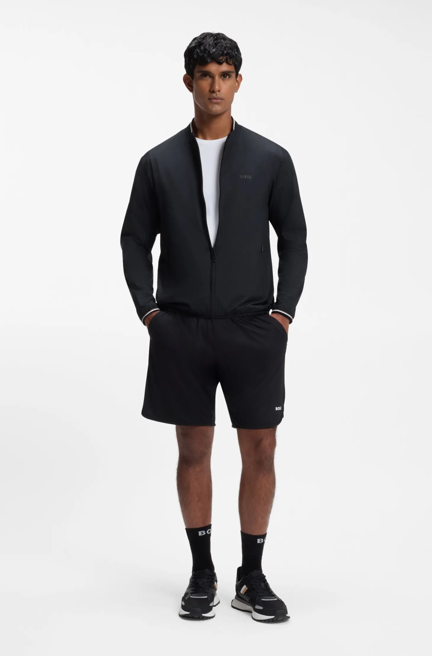 Wasserabweisende Jacke mit Reißverschluss und Logo-Details