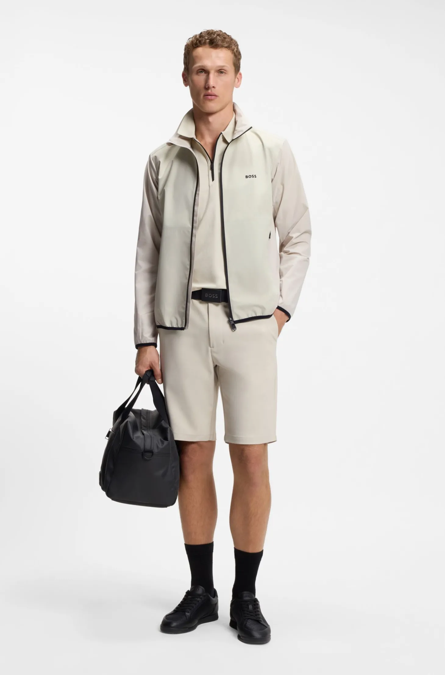 Wasserabweisende Jacke mit Vier-Wege-Stretch